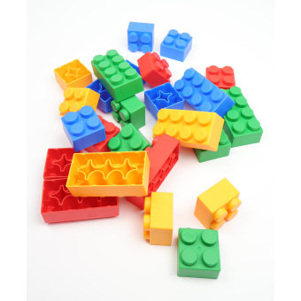 Sécurisés, antibactériens et parfaits pour les tout-petits. Favorisent l’imagination, la coordination et le jeu collectif. Sécurisés, antibactériens et parfaits pour les tout-petits. Favorisent l’imagination, la coordination et le jeu collectif.
