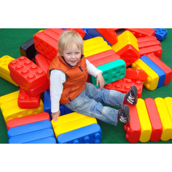 De grands blocs ESDA pour créer des créations super grandes pour les enfants