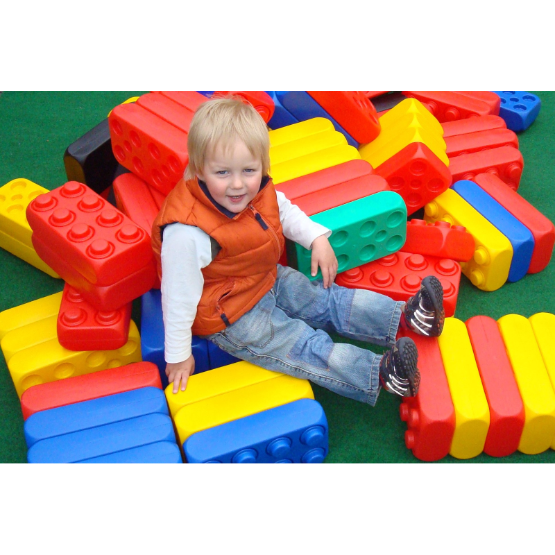 De grands blocs ESDA pour créer des créations super grandes pour les enfants