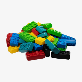 La moitié d’une boîte de gros blocs de ESDA des mêmes blocs mais la moitié d’une boîte La moitié d’une boîte de gros blocs de ESDA des mêmes blocs mais la moitié d’une boîte