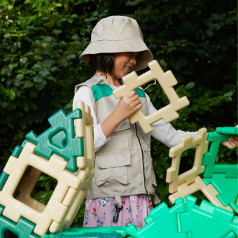 Decouvrez comment construire avec le Polydron geant Decouvrez comment construire avec le Polydron geant