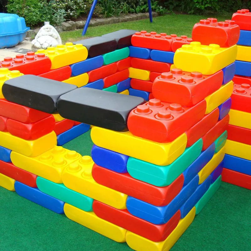 Briques Geantes ESDA